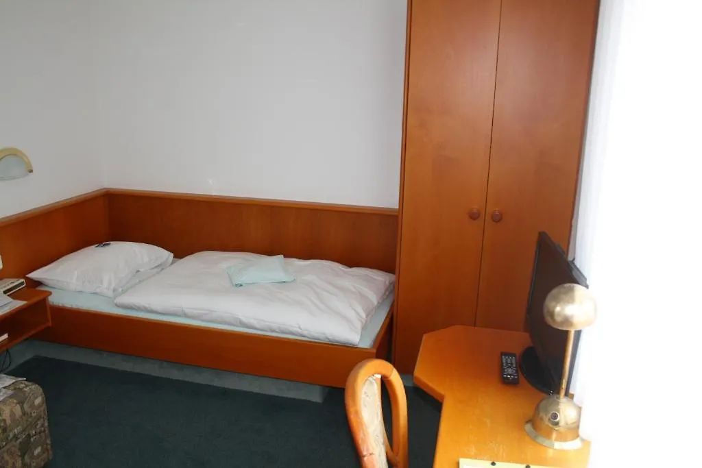 Hotel Hotel-Gasthof-Dörfler Garni Kahl am Main
