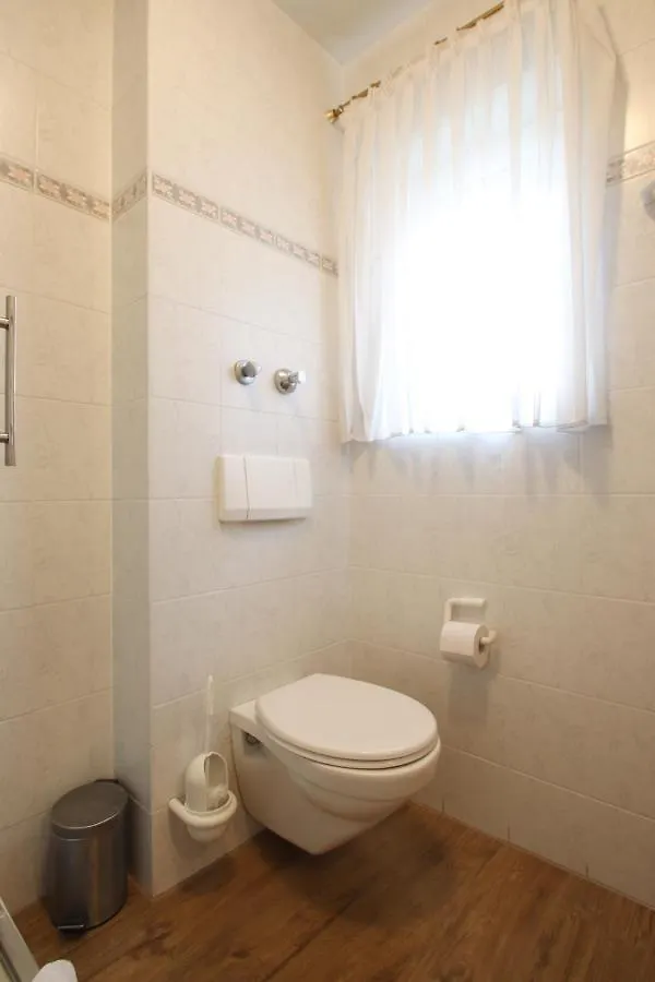 Hotel-Doerfler Garni Kahl am Main Otel